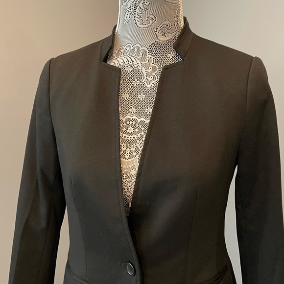 Banana Republic Blazer - Picture 3 of 12